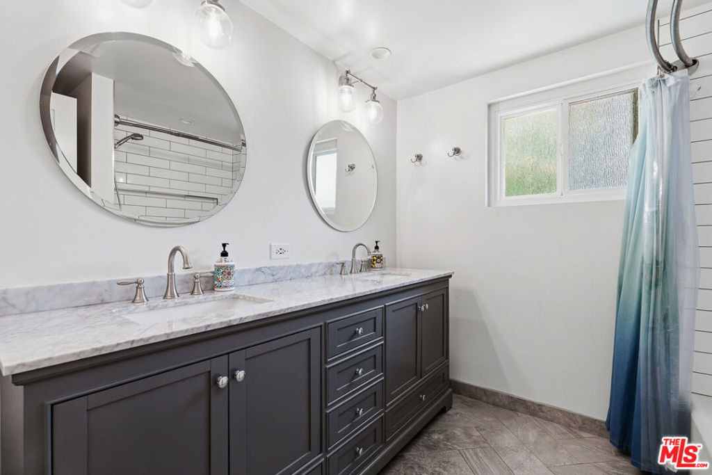 5516 Bluebell Avenue - Photo 21