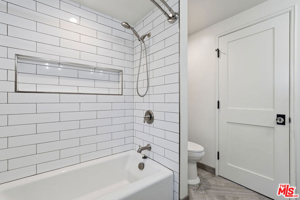 5516 Bluebell Avenue - Photo 22