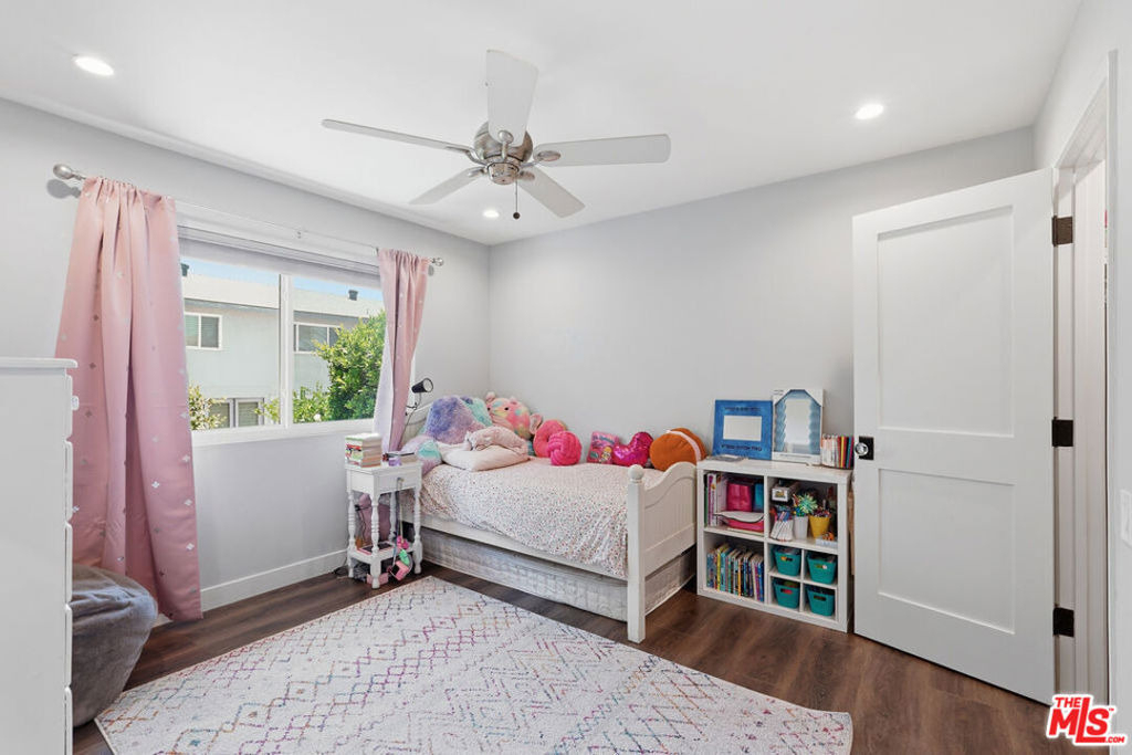 5516 Bluebell Avenue - Photo 19