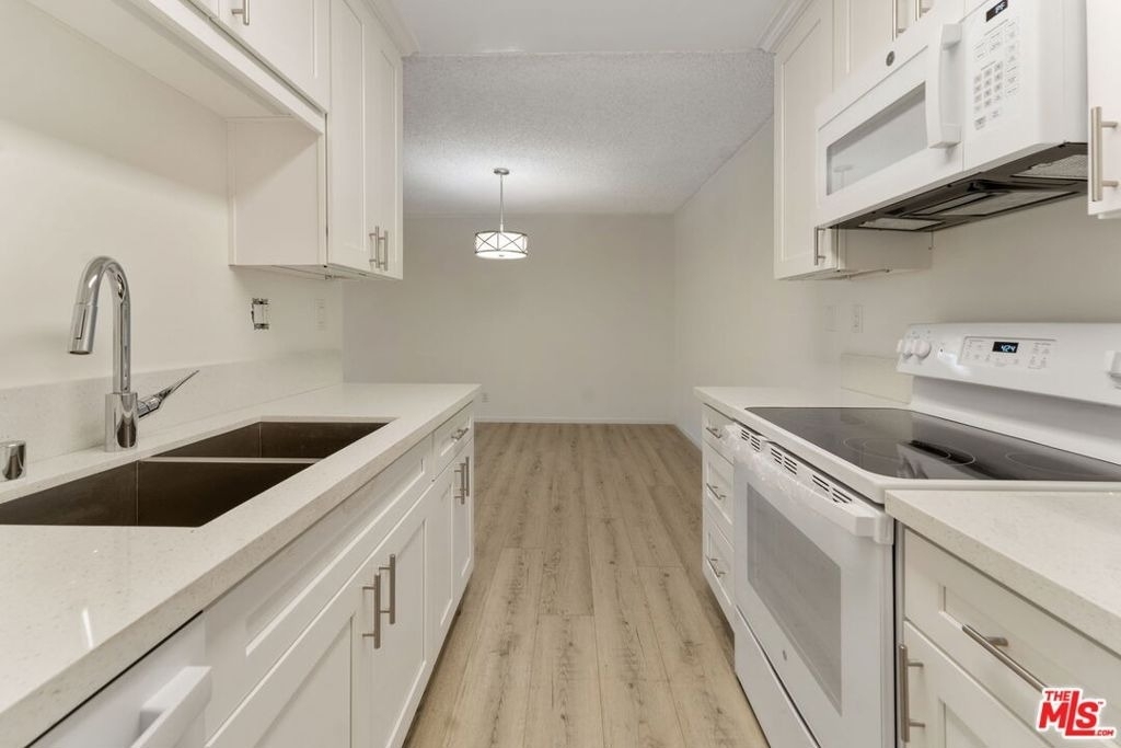 1114 12th Street - Photo 11