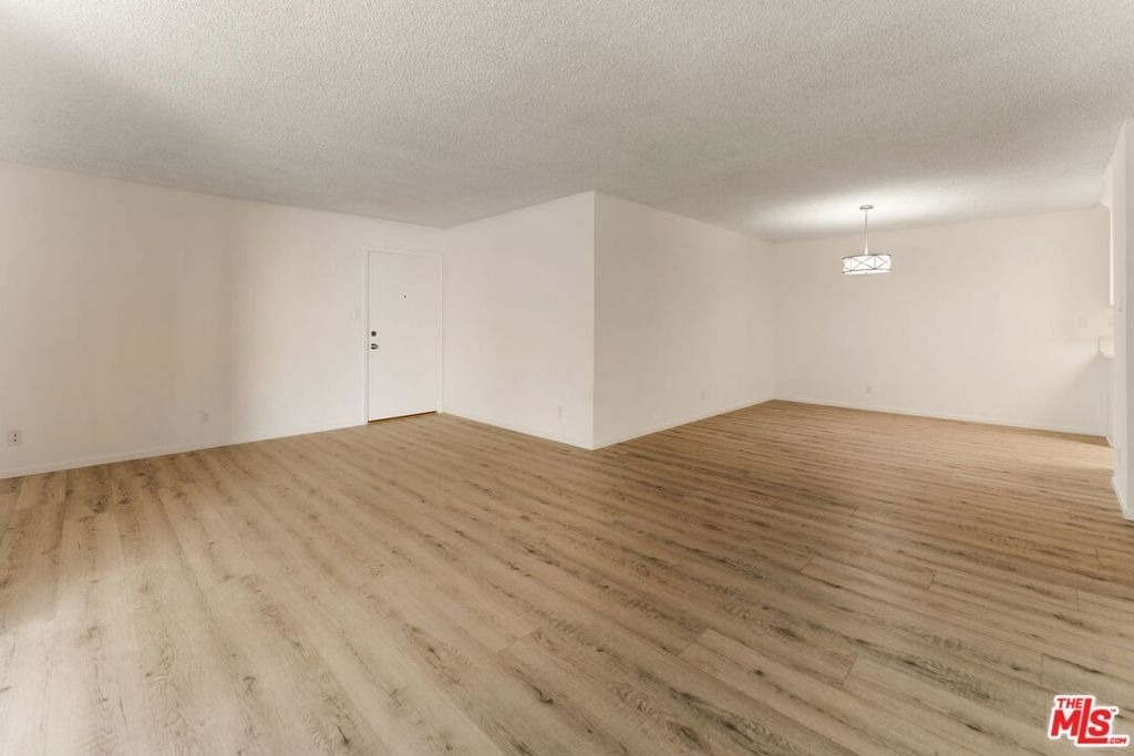 1114 12th Street - Photo 5