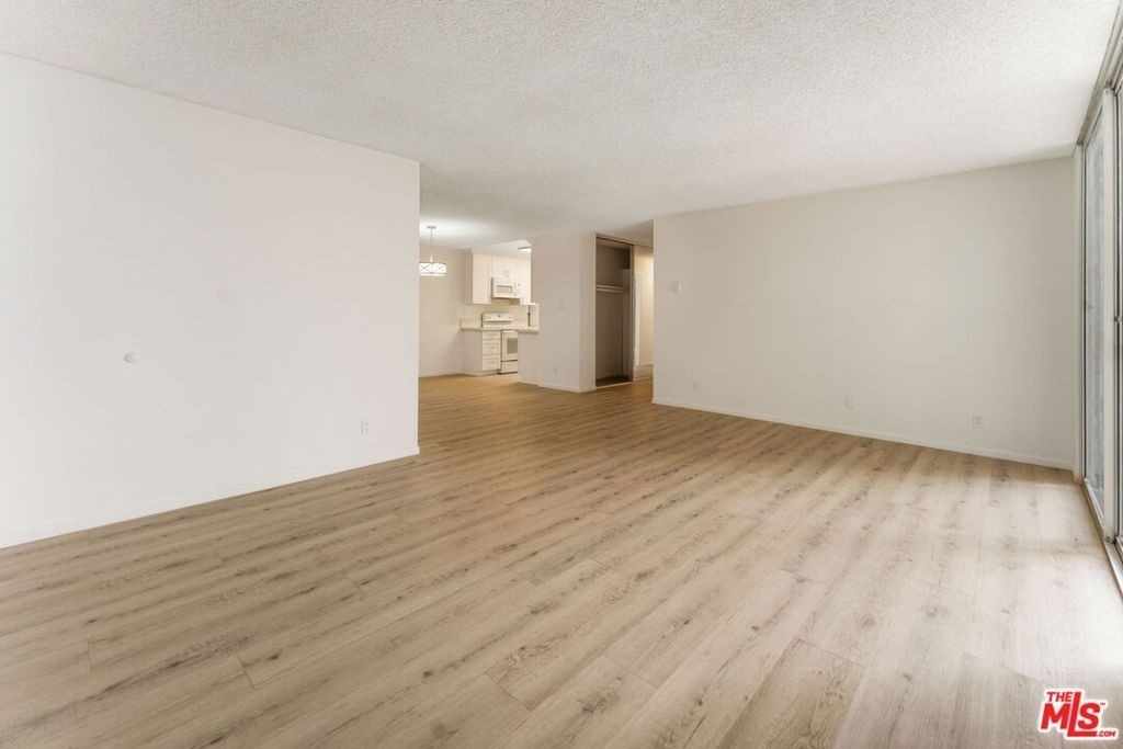 1114 12th Street - Photo 6