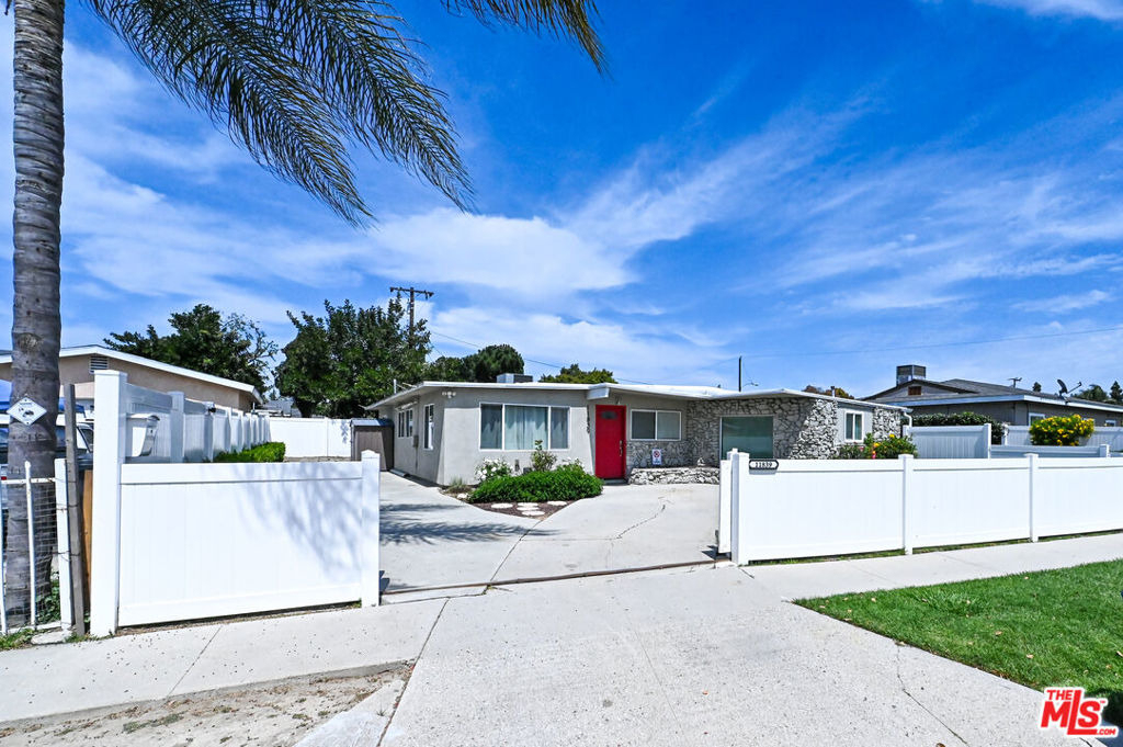 11839 205th Street - Photo 2