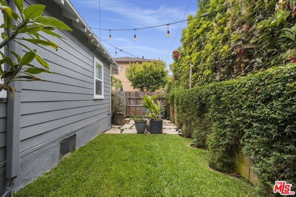 306 W Plymouth - Photo 22