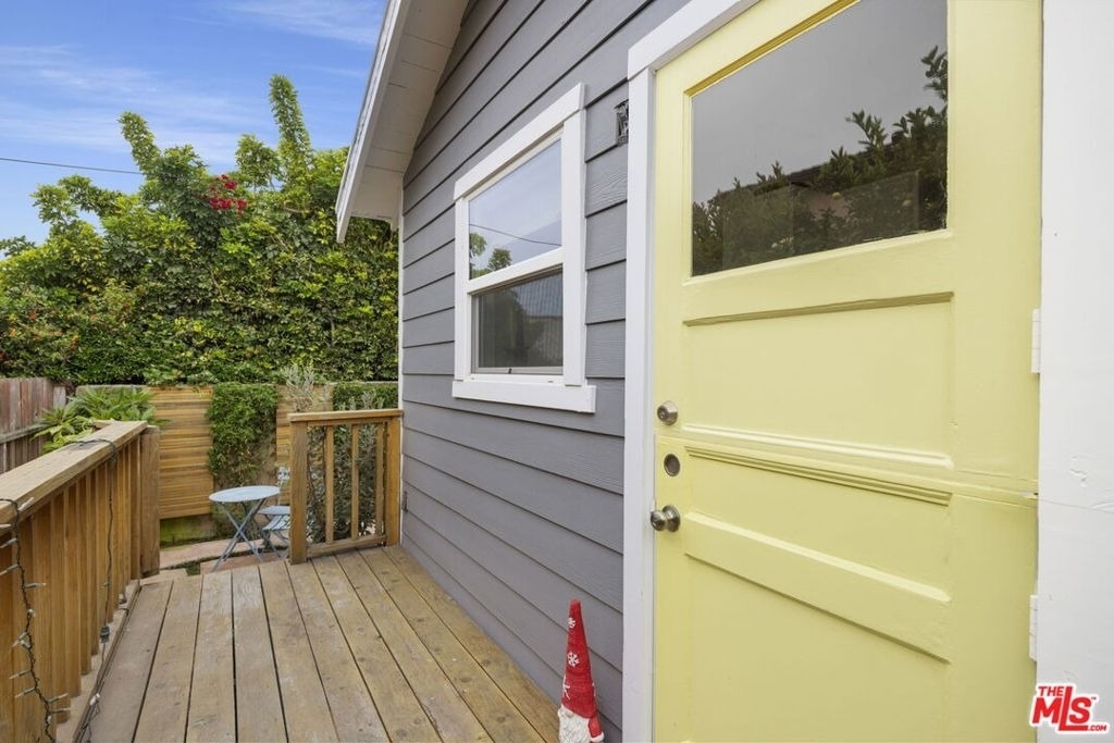 306 W Plymouth - Photo 18