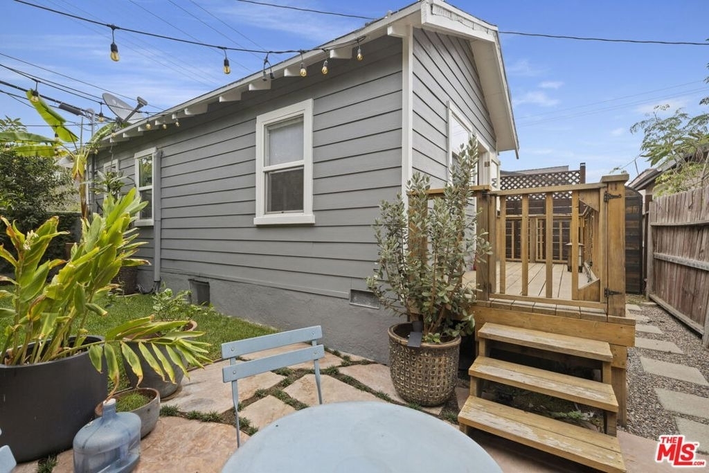306 W Plymouth - Photo 20