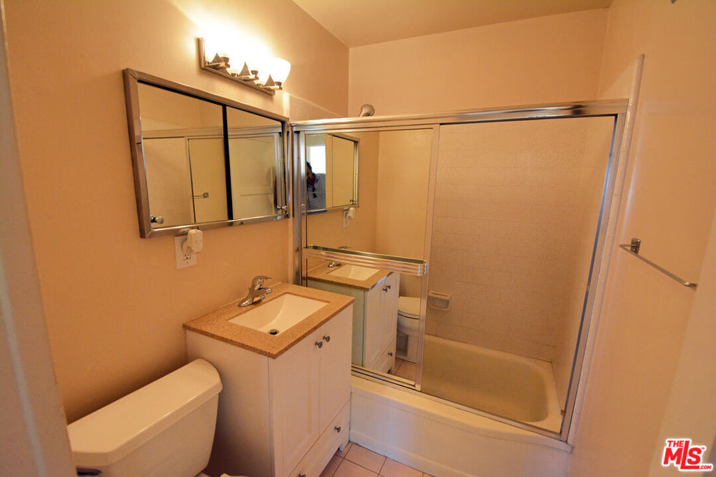 12944 Haynes Street - Photo 26