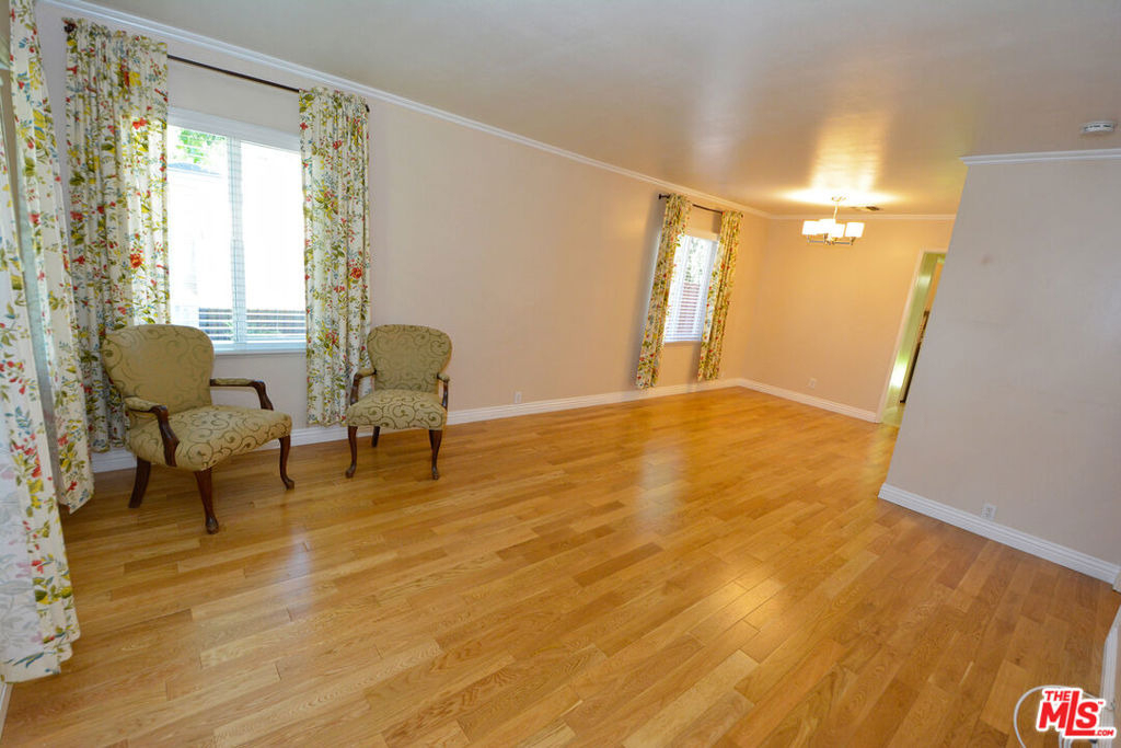12944 Haynes Street - Photo 3
