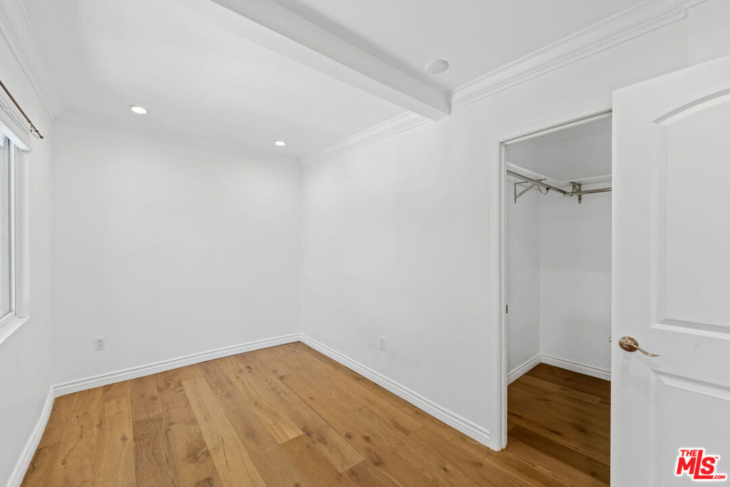 406 N Benton Way - Photo 12