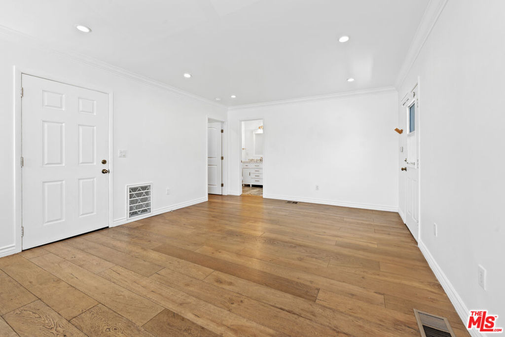 406 N Benton Way - Photo 8