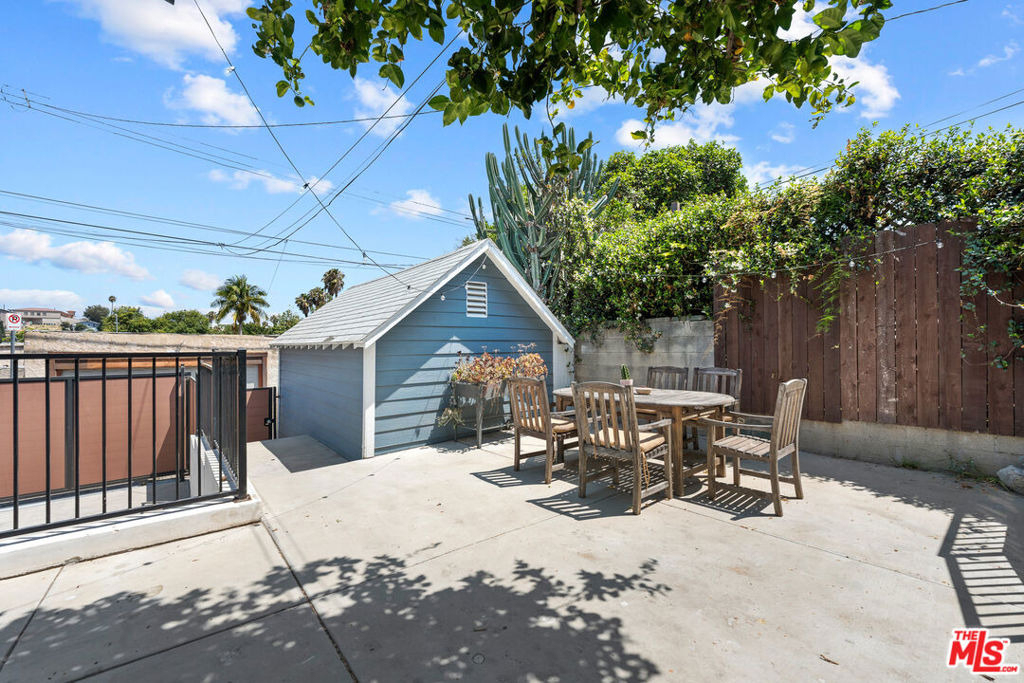 406 N Benton Way - Photo 15
