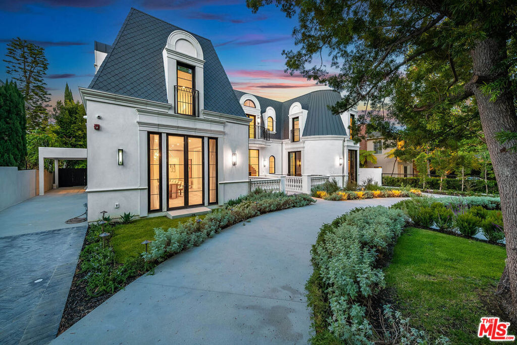 616 N Alpine Drive - Photo 3