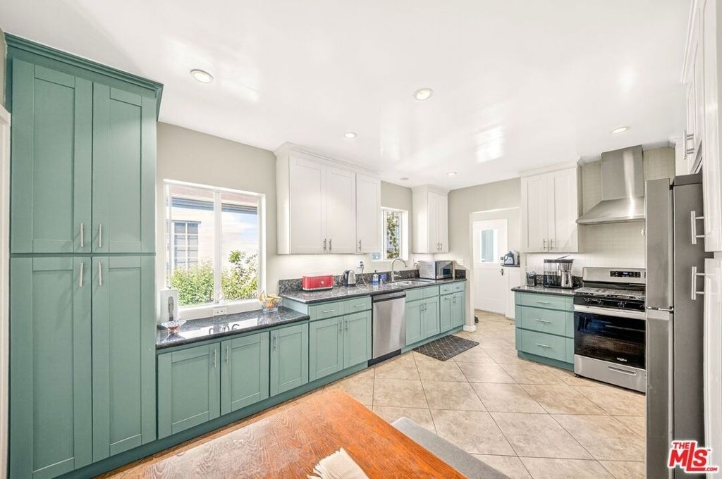 9928 Robbins Drive - Photo 30