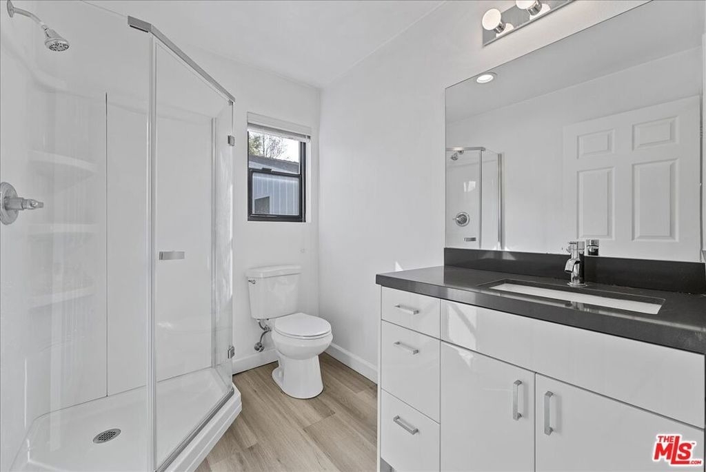 721 Beloit Avenue - Photo 13