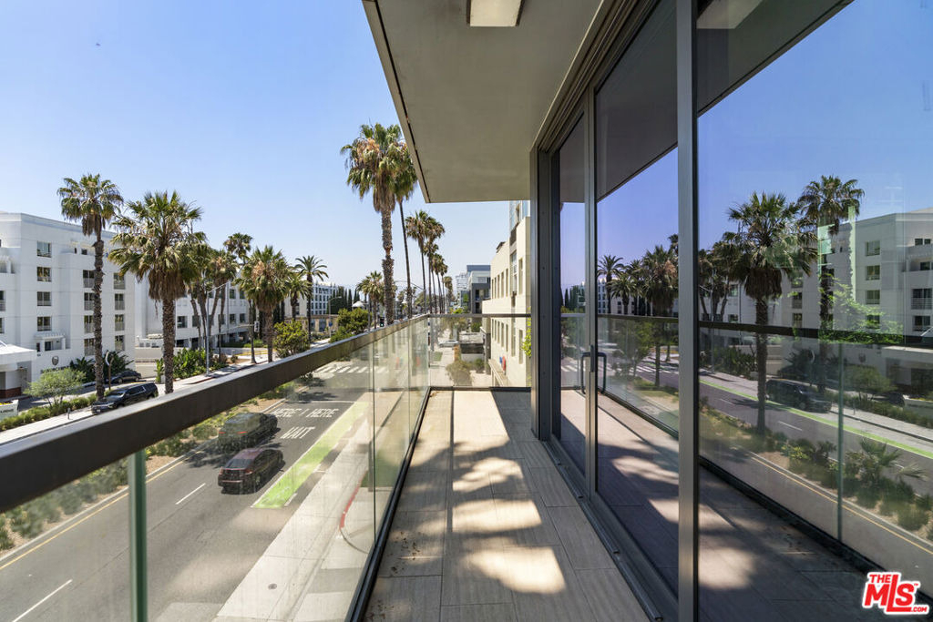 1755 Ocean Avenue - Photo 23