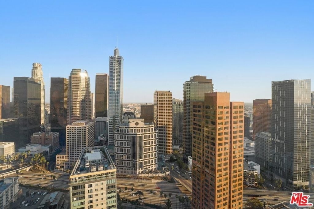 1100 Wilshire Boulevard - Photo 39