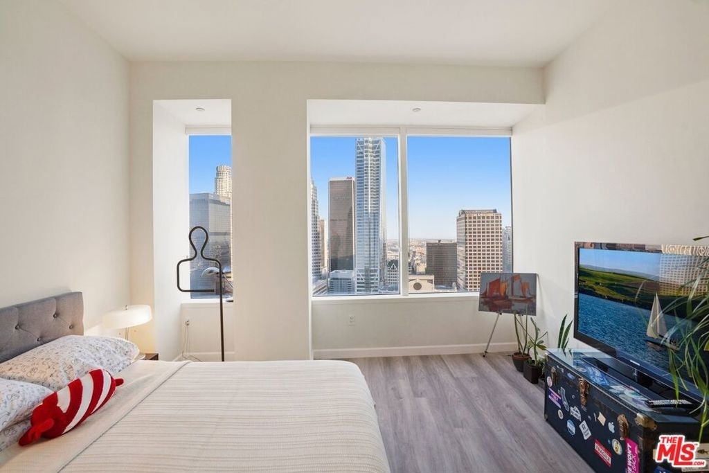 1100 Wilshire Boulevard - Photo 9