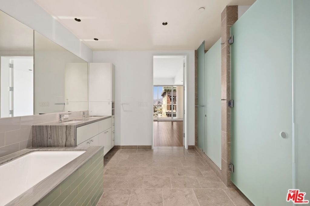 6250 Hollywood Boulevard - Photo 9