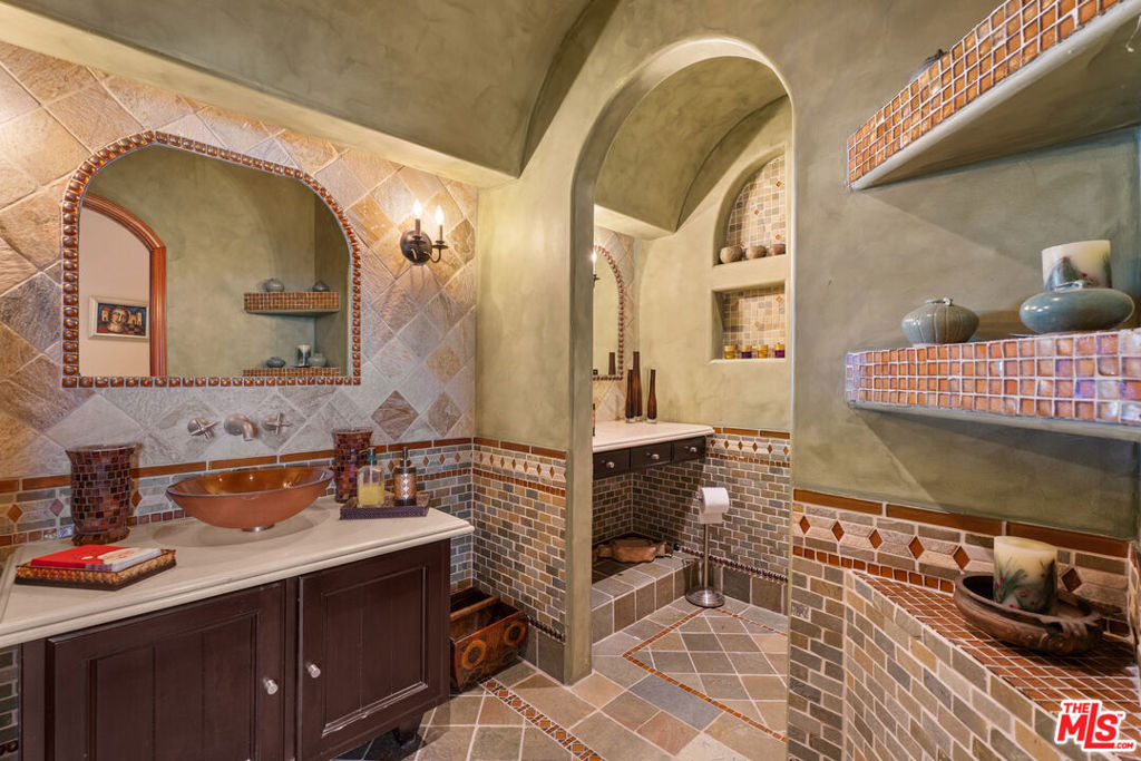 1740 Carla Ridge - Photo 23