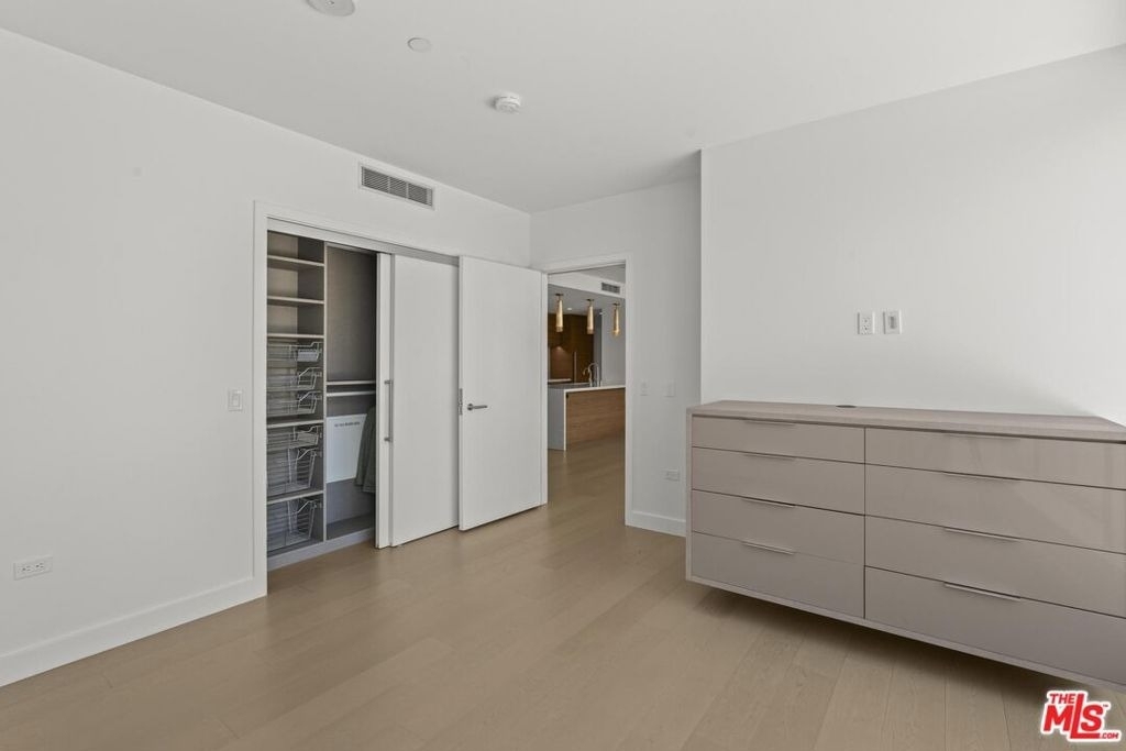 888 W E Street - Photo 26