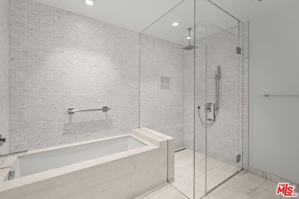 888 W E Street - Photo 32