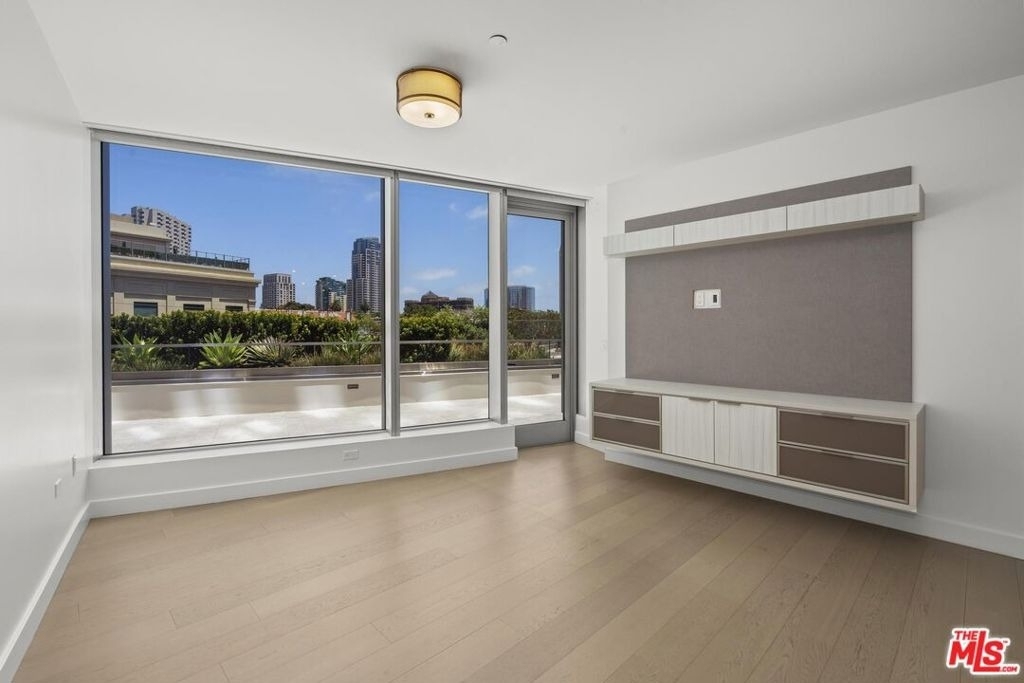 888 W E Street - Photo 19