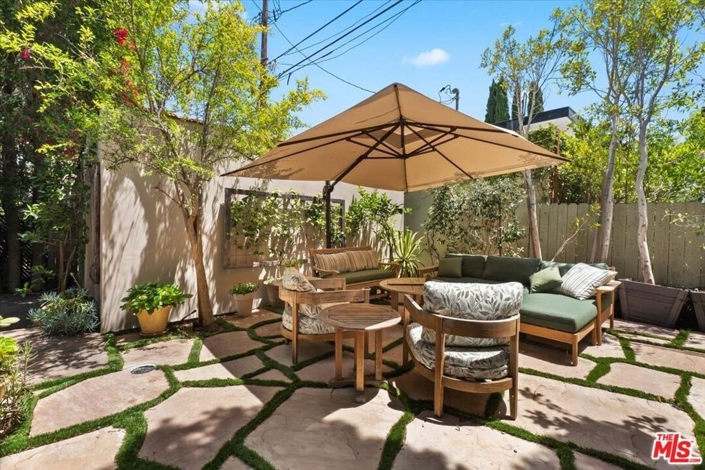 9002 Norma Place - Photo 16