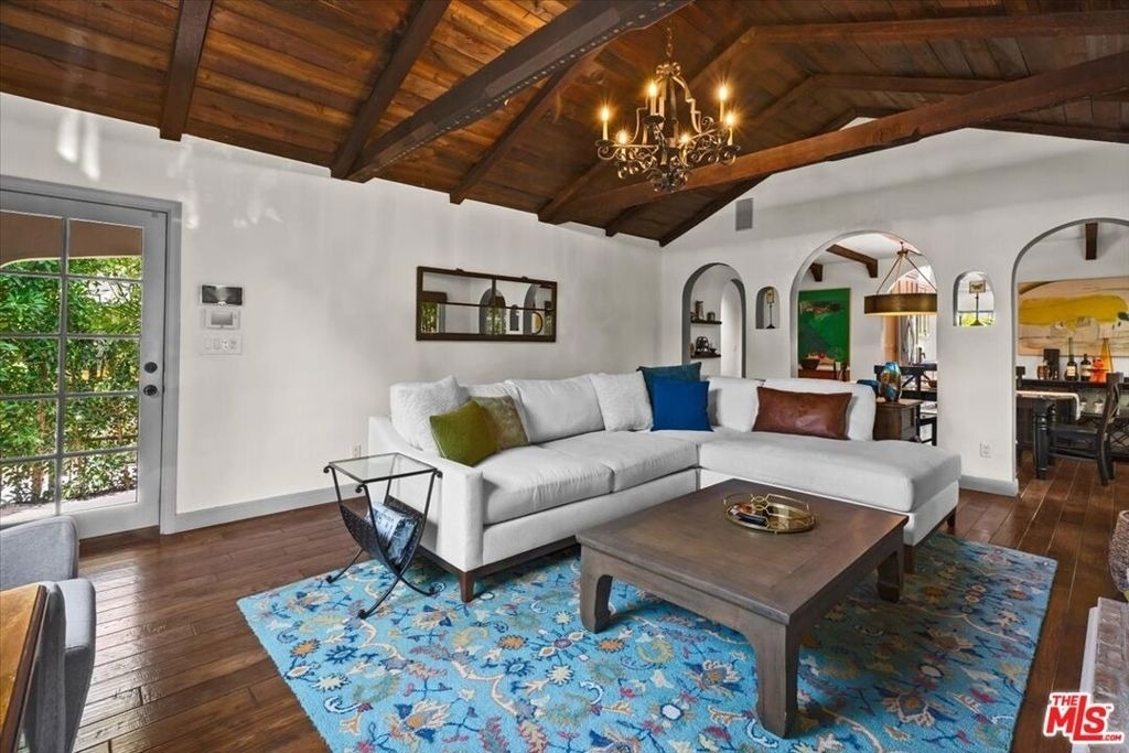 9002 Norma Place - Photo 3