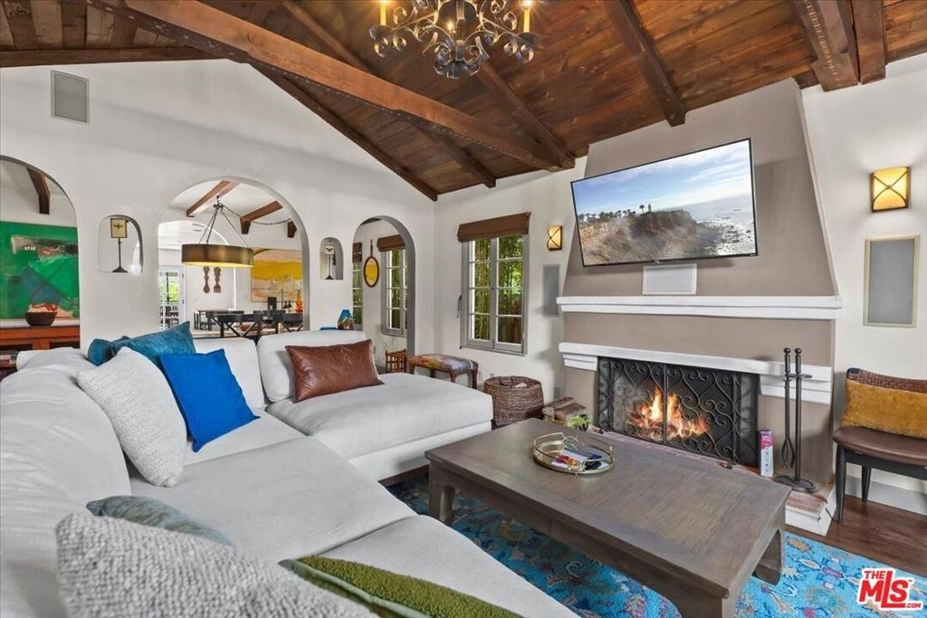 9002 Norma Place - Photo 4