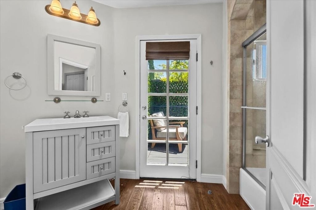 9002 Norma Place - Photo 11