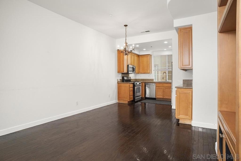 644 Hatfield Dr - Photo 10
