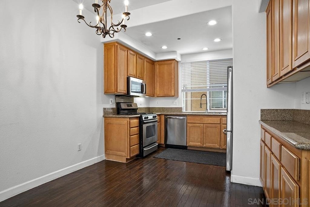644 Hatfield Dr - Photo 11