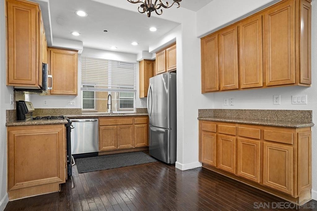 644 Hatfield Dr - Photo 12