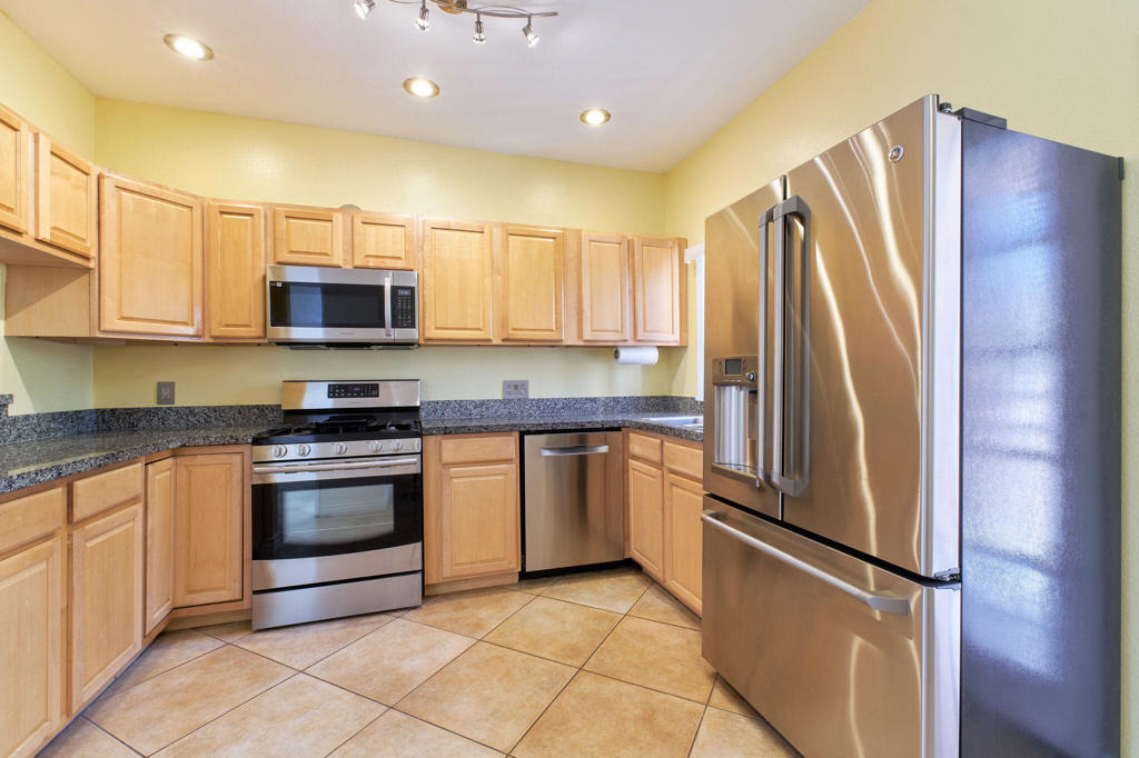 401 E Vista Chino - Photo 12