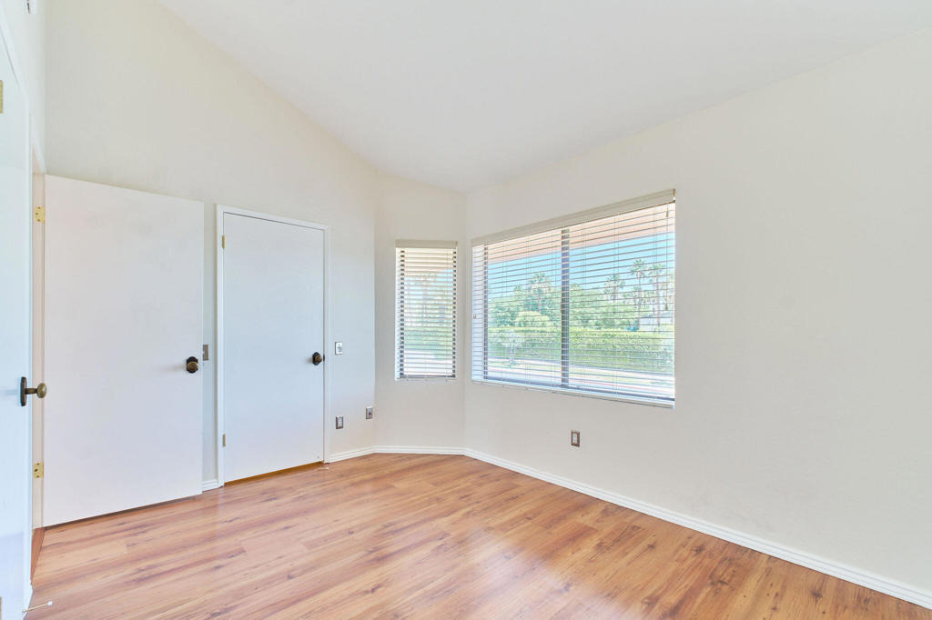 401 E Vista Chino - Photo 29