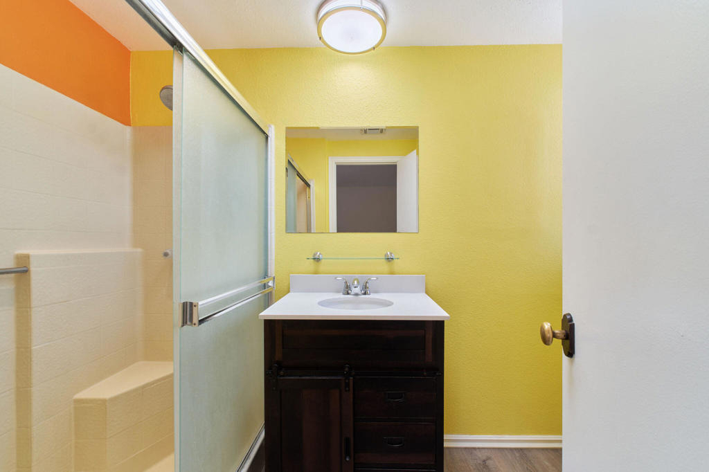 401 E Vista Chino - Photo 25