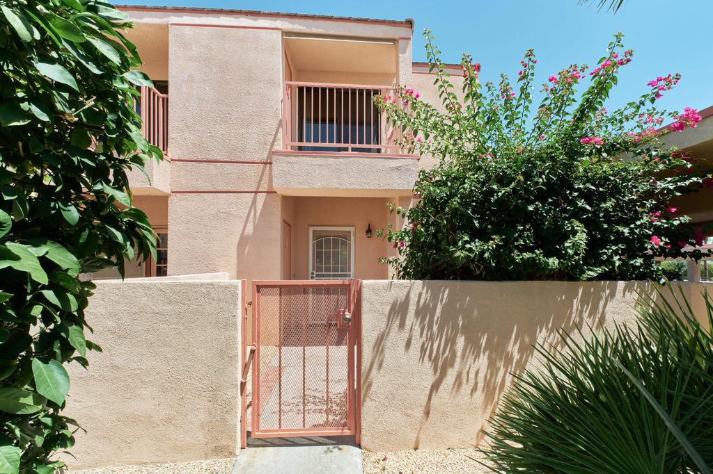 401 E Vista Chino - Photo 37