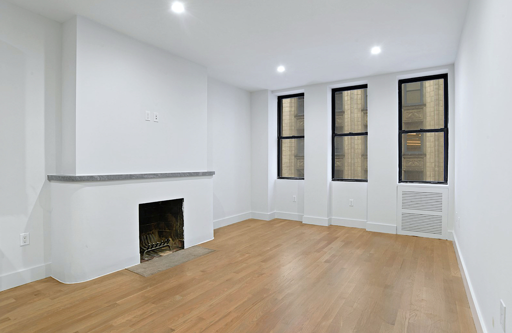 Madison Avenue - Photo 1