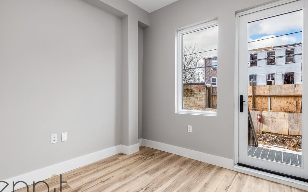 1115 Decatur Street - Photo 1