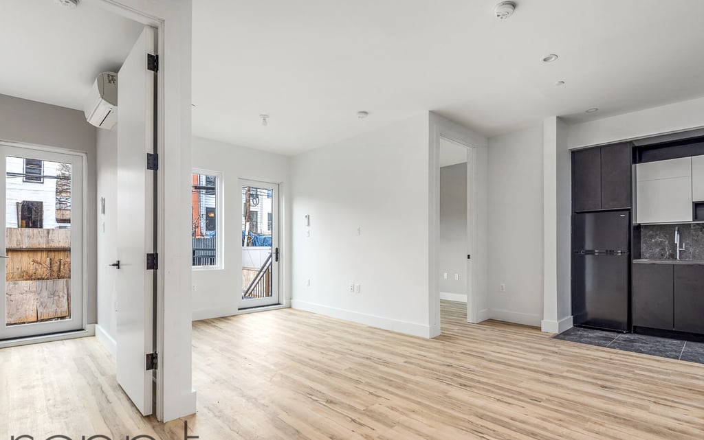 1115 Decatur Street - Photo 3