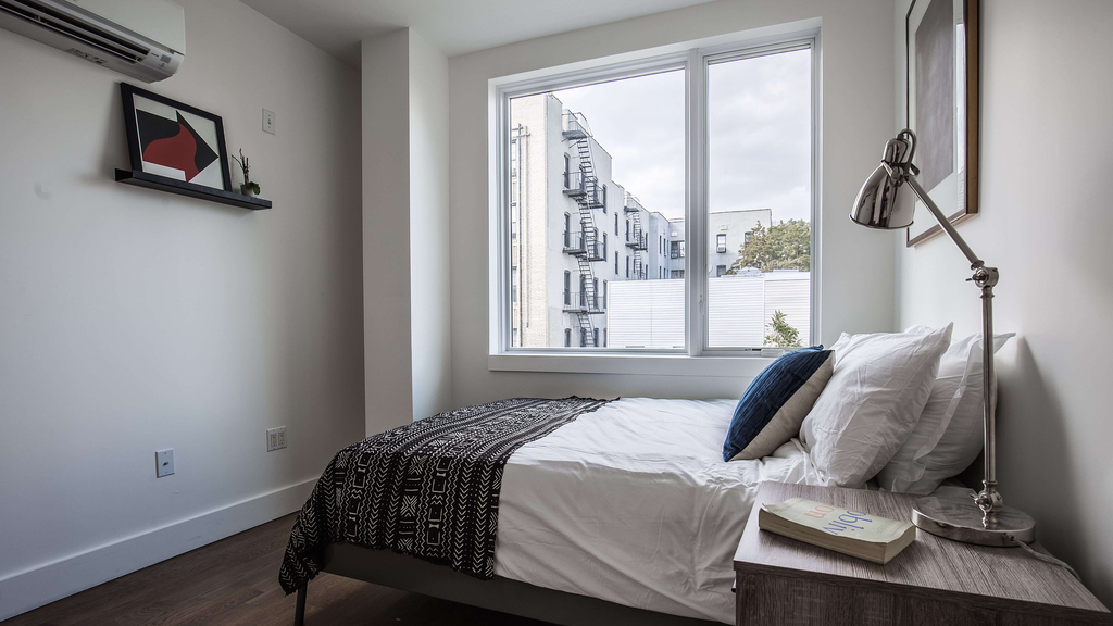 242 Newkirk Avenue - Photo 4