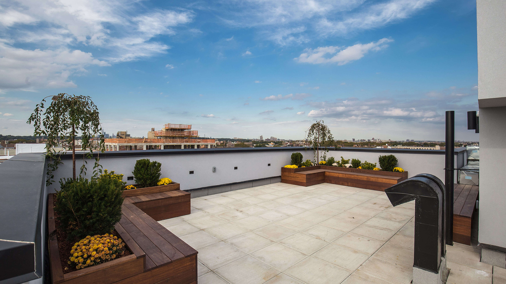 242 Newkirk Avenue - Photo 9