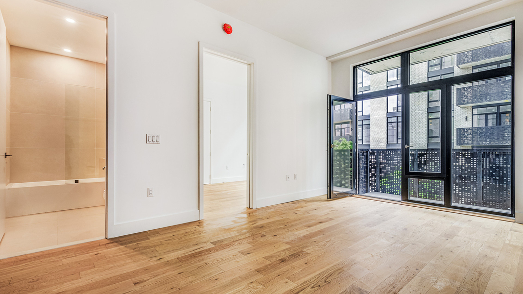 38-38 32nd St 11101 - Photo 5