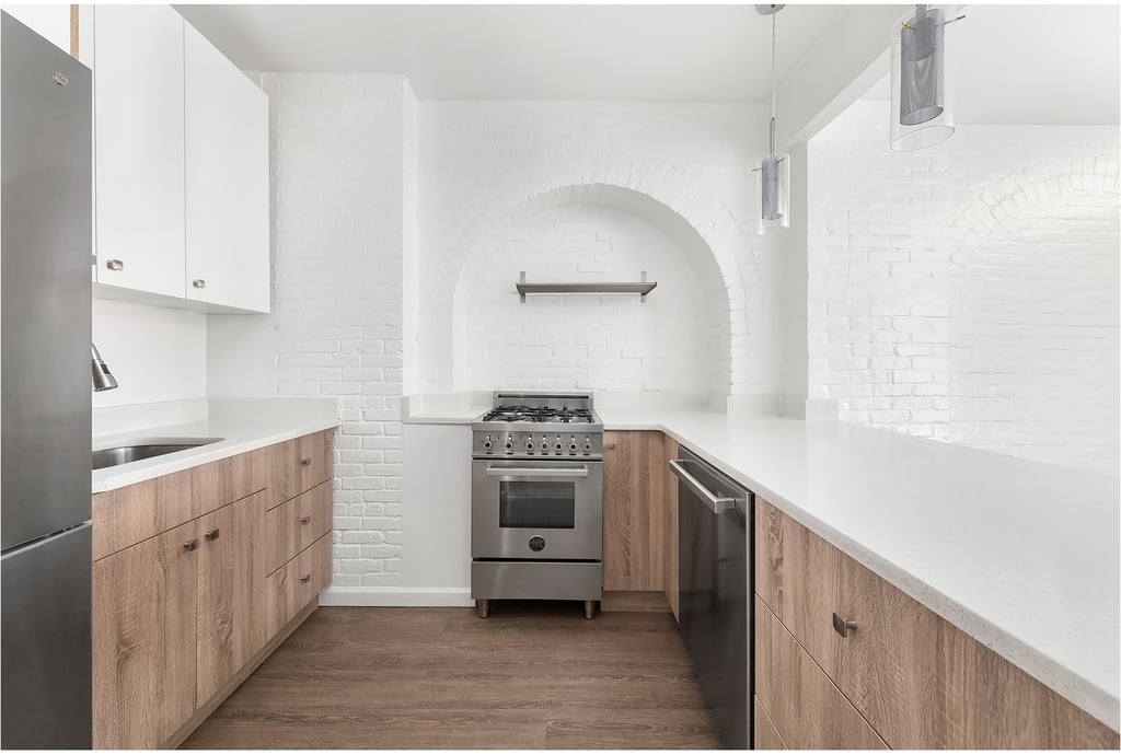 119 South St - Photo 0