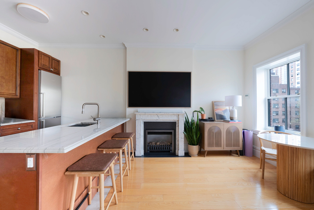 152 Ninth Ave - Photo 6