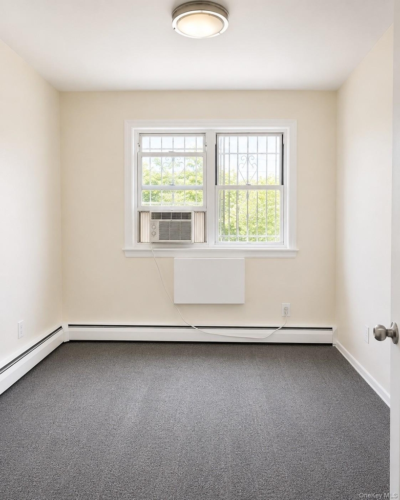 8321 Lefferts Boulevard - Photo 2