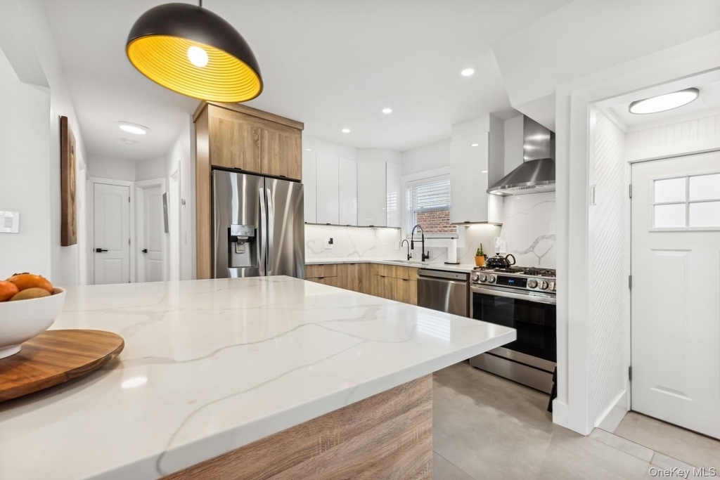 139 Gibson Boulevard - Photo 6