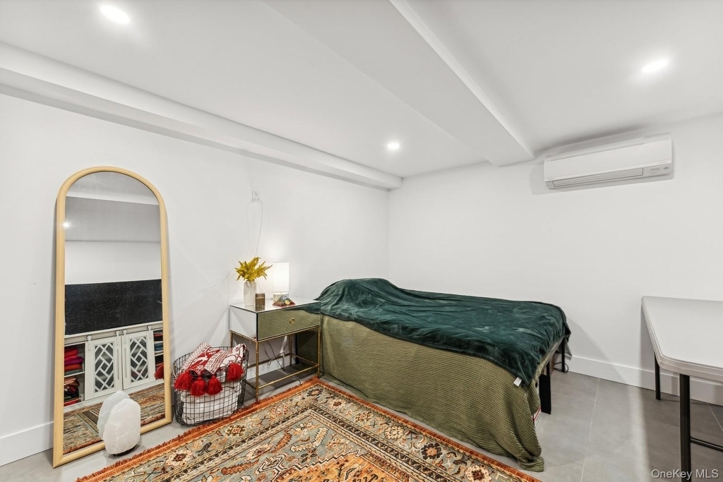 139 Gibson Boulevard - Photo 16