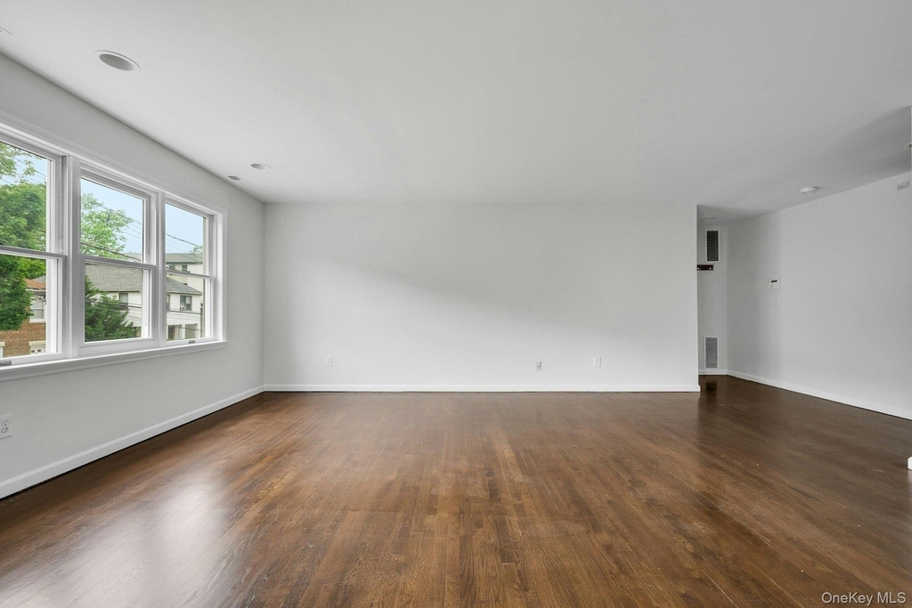 54 Washington Street - Photo 9