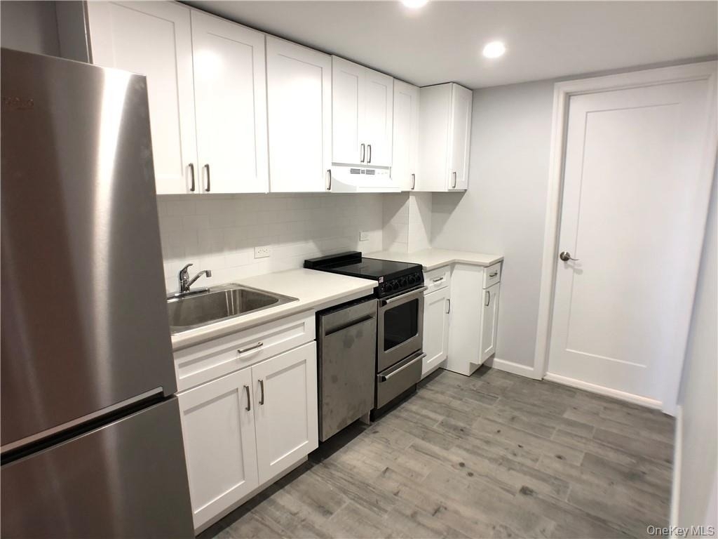 168-170 Myrtle Boulevard - Photo 7